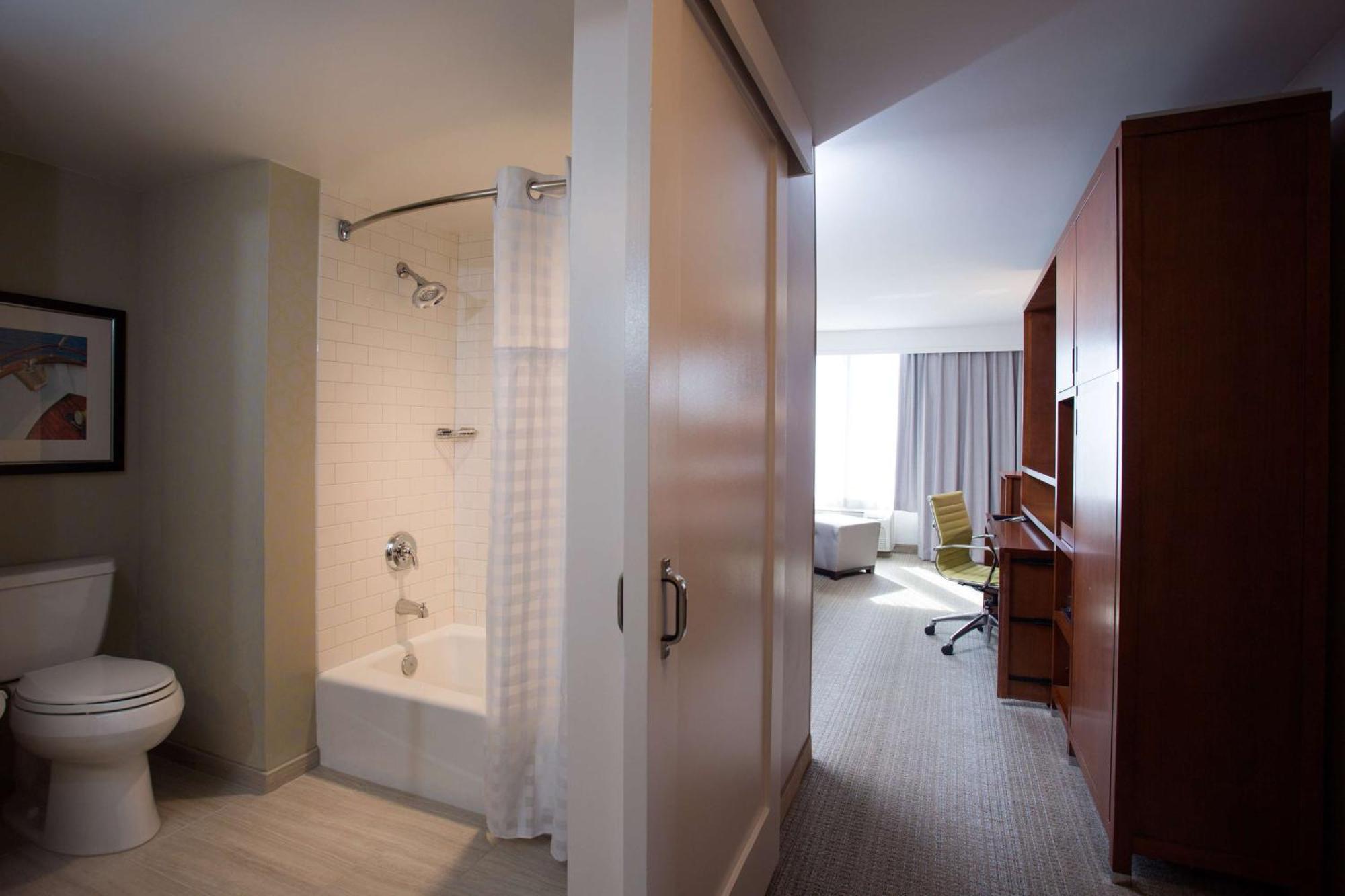 2 QUEEN BEDS CORNER ROOM GULF VIEW