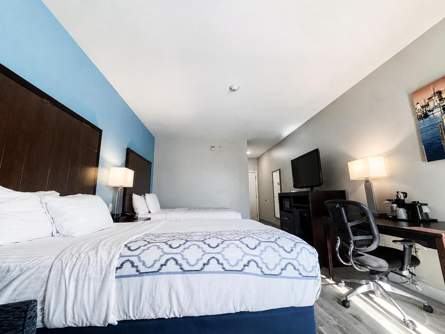 Double Room Two Double Beds Disability Access
