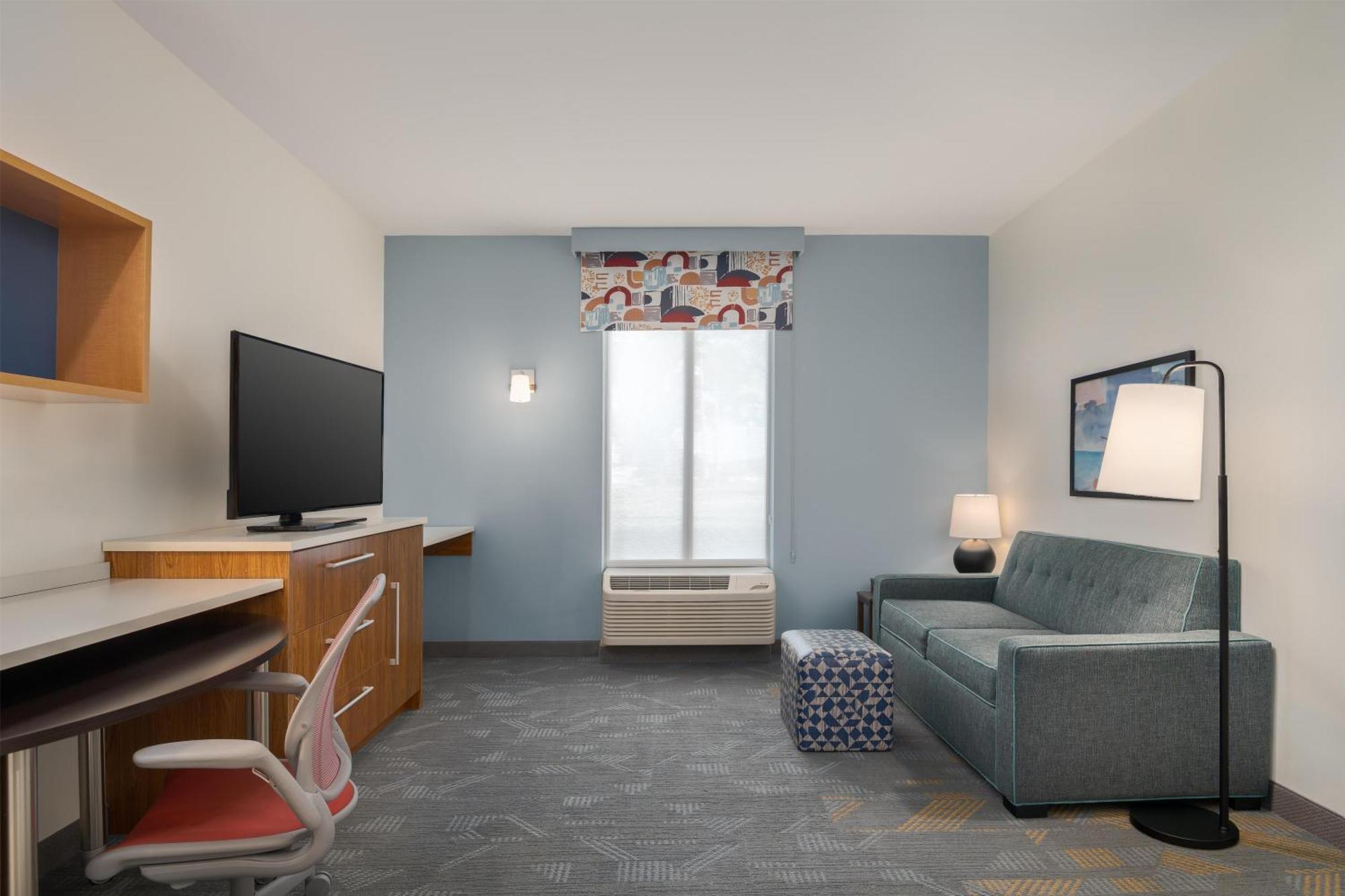 One-Bedroom King Suite Non-Smoking