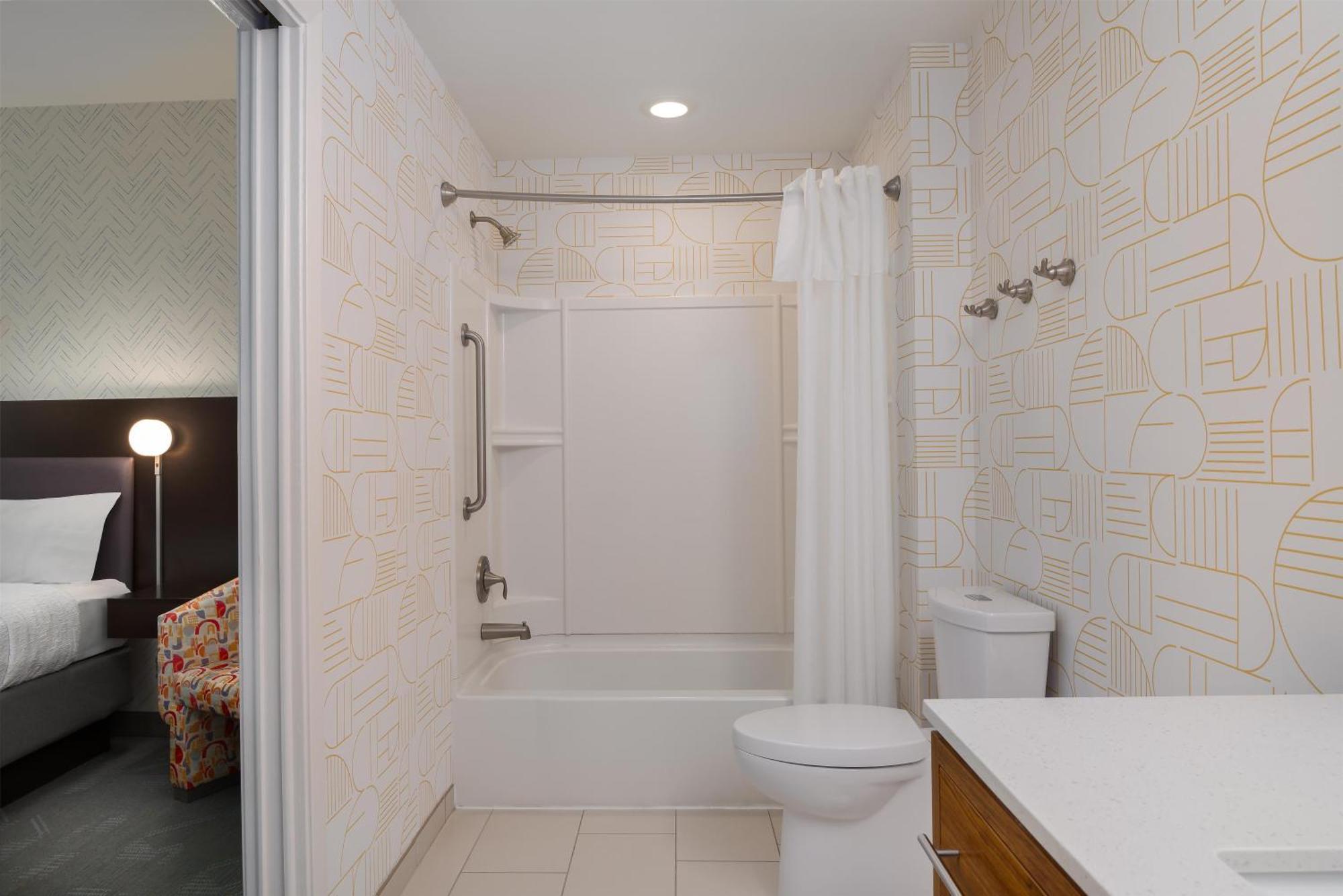One-Bedroom King Suite Non-Smoking